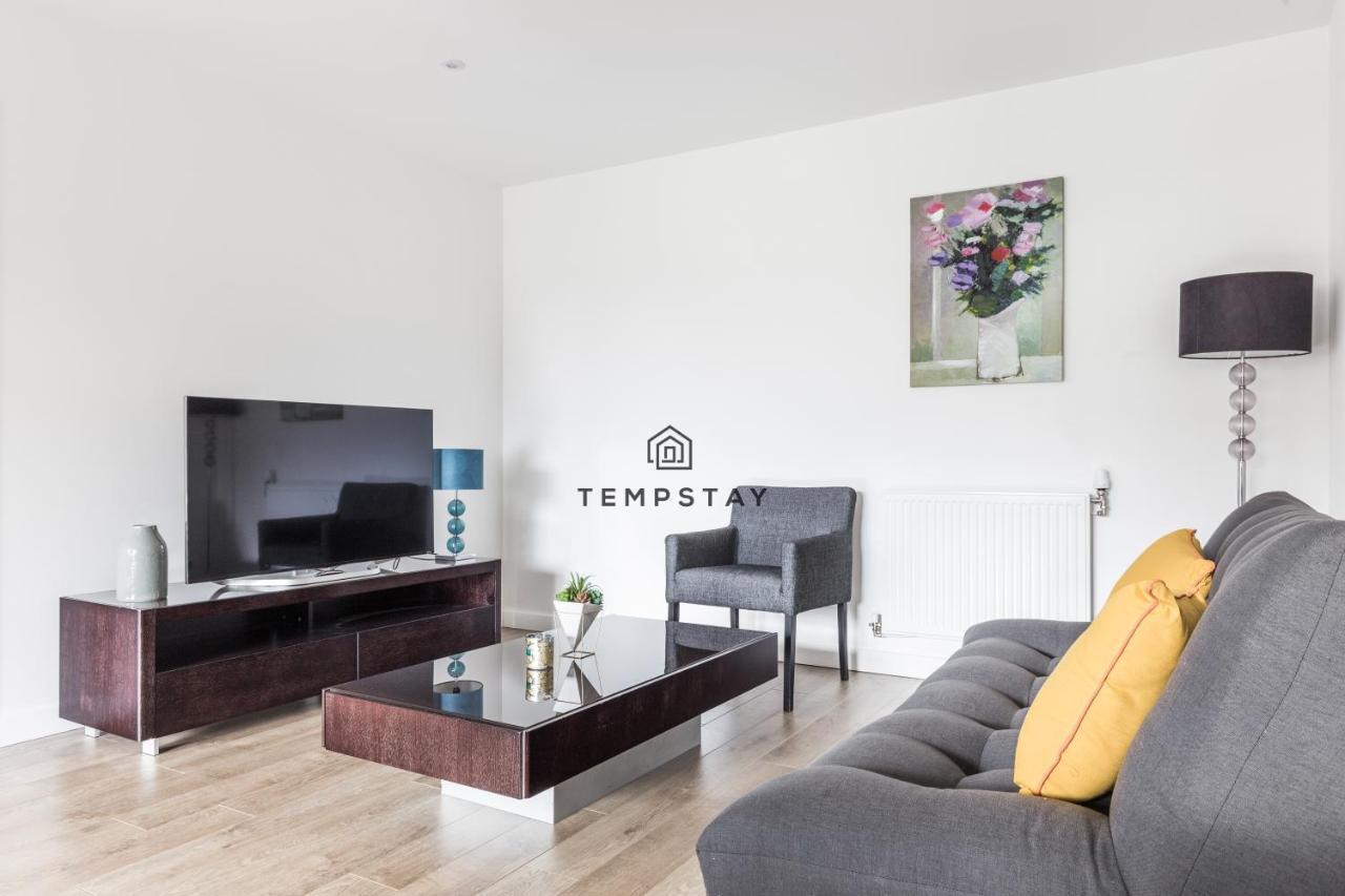 Modern Private Apartment -Balcony-Tube Station London Luaran gambar