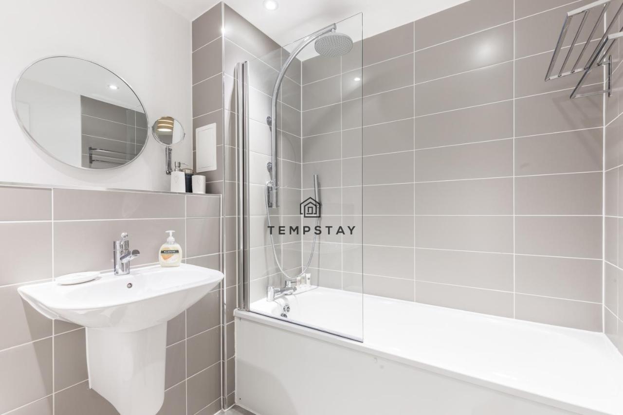 Modern Private Apartment -Balcony-Tube Station London Luaran gambar